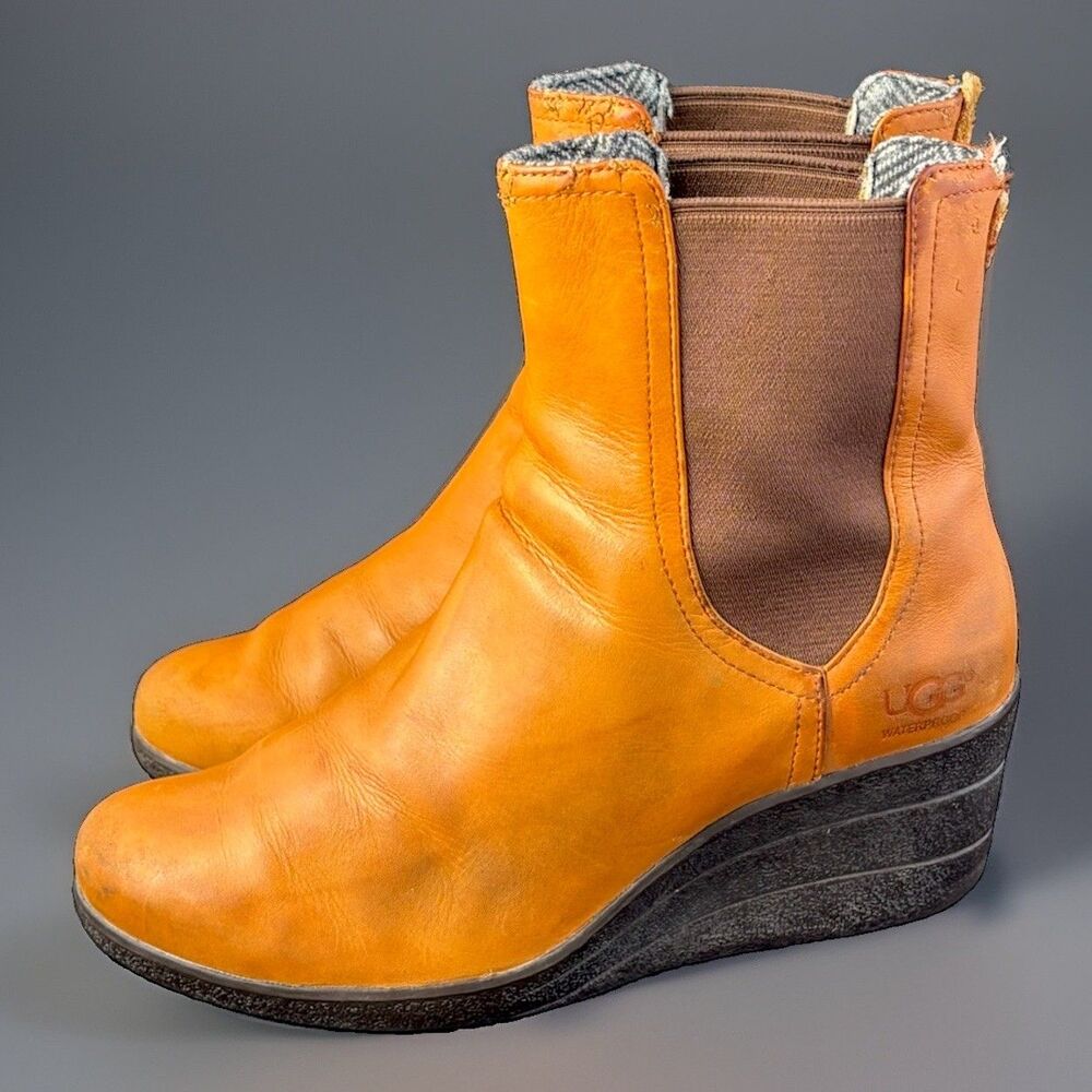 UGG Dupre Waterproof Women's Size 7 Brown Leather Wedge Chelsea Boots 1003359